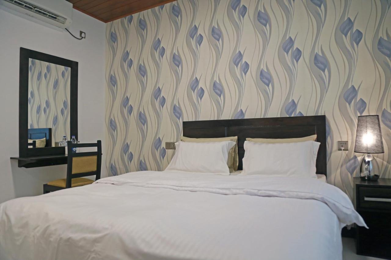 The Branch B&B Negombo Extérieur photo