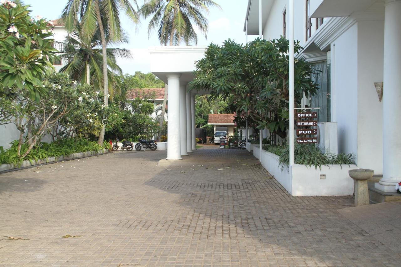 The Branch B&B Negombo Extérieur photo